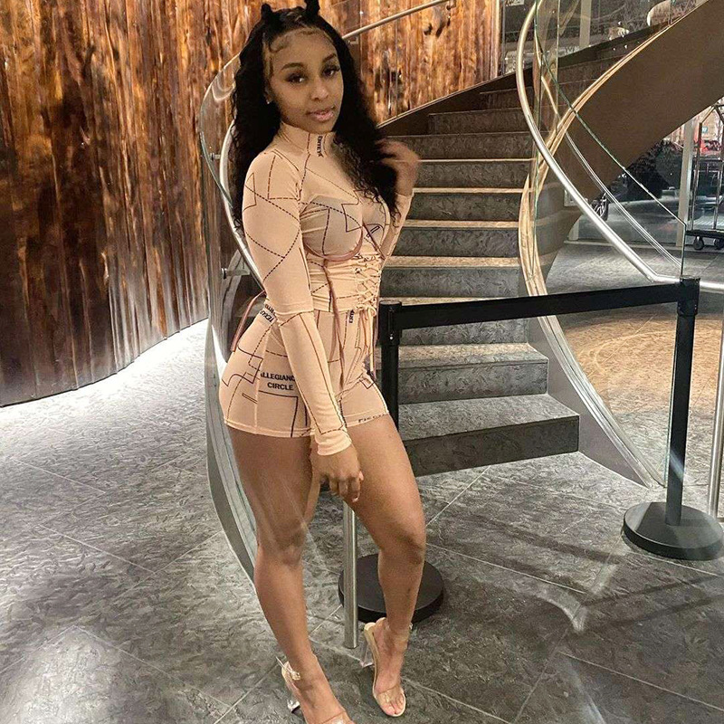 High-necked slim jumpsuit shorts