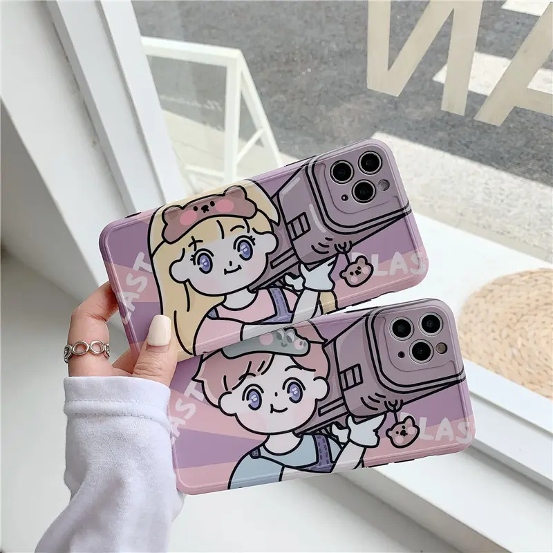 Cartoon Couple Carrying a Cannon XS MAX Mobile Phone
