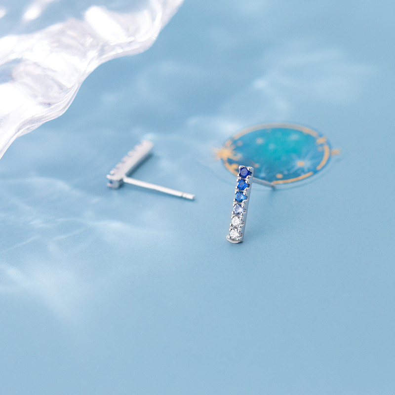 Stud earrings gradient blue diamond earrings