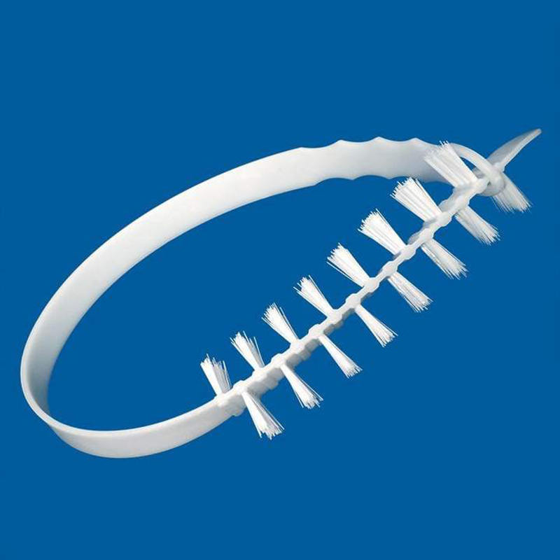 Roller pulsator cleaning brush