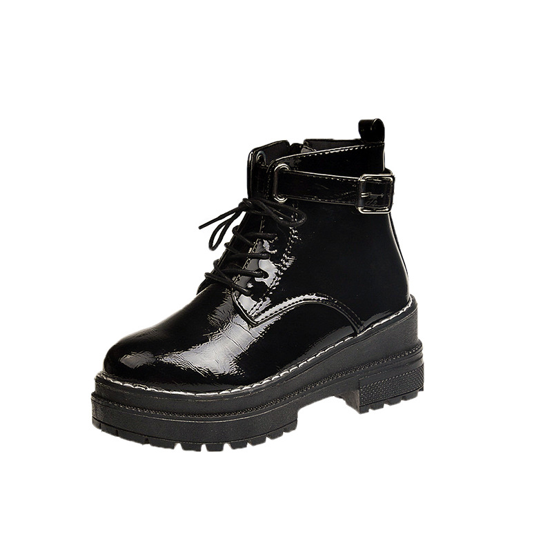 Internally raised short Martin boots