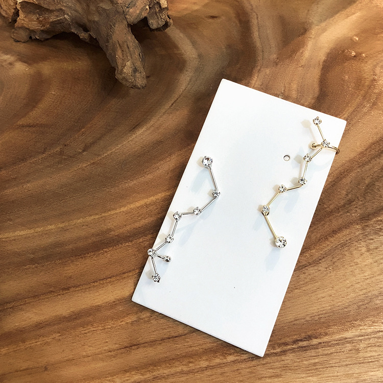 Qilianxing Zirconia Stud Earrings