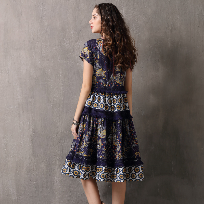 Vintage lace mid-sleeve dress