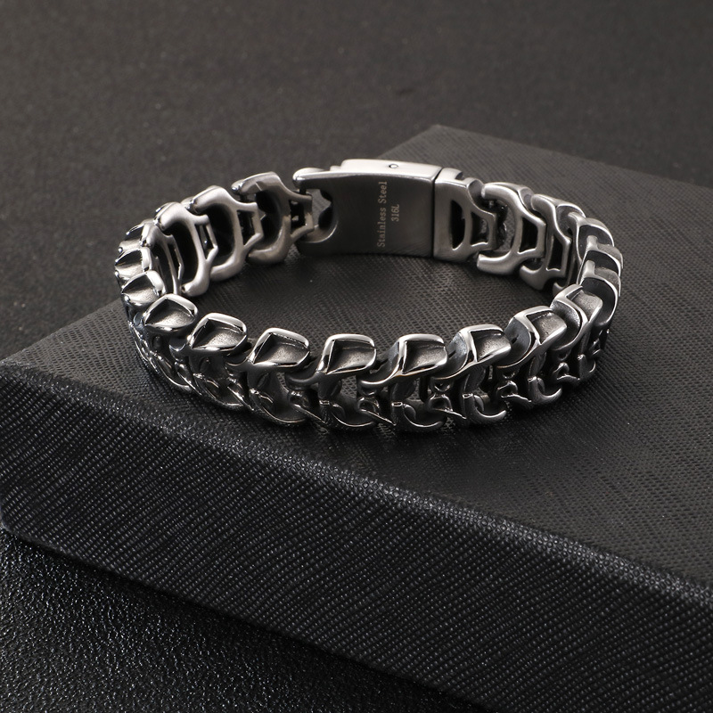 Personalized Punk Skull Titanium Steel Men's Bracelet