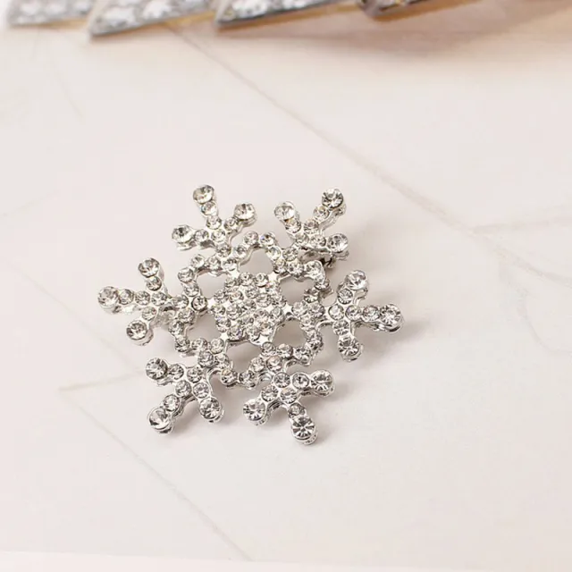 Christmas snowflake brooch Silver - Shop at LoveMi