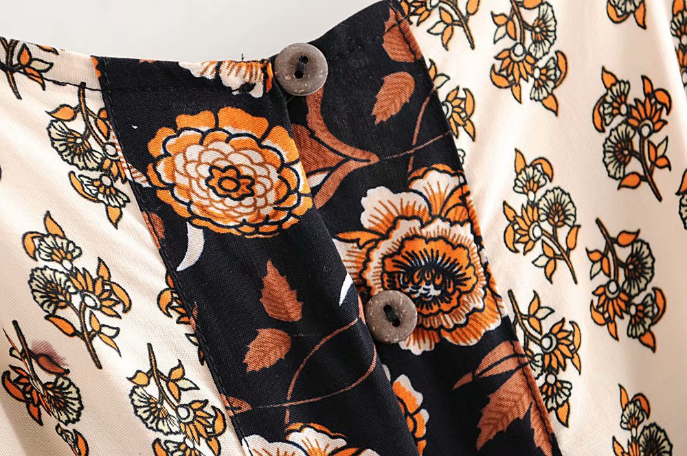 Holiday style high waist sling print dress