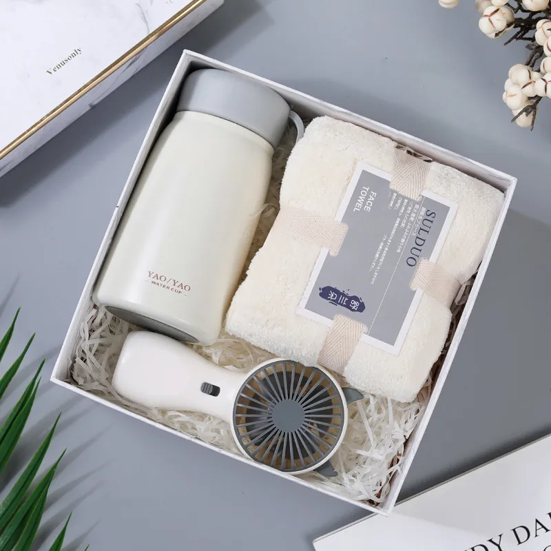 A Practical Gift For The Annual Meeting Of The Company - White