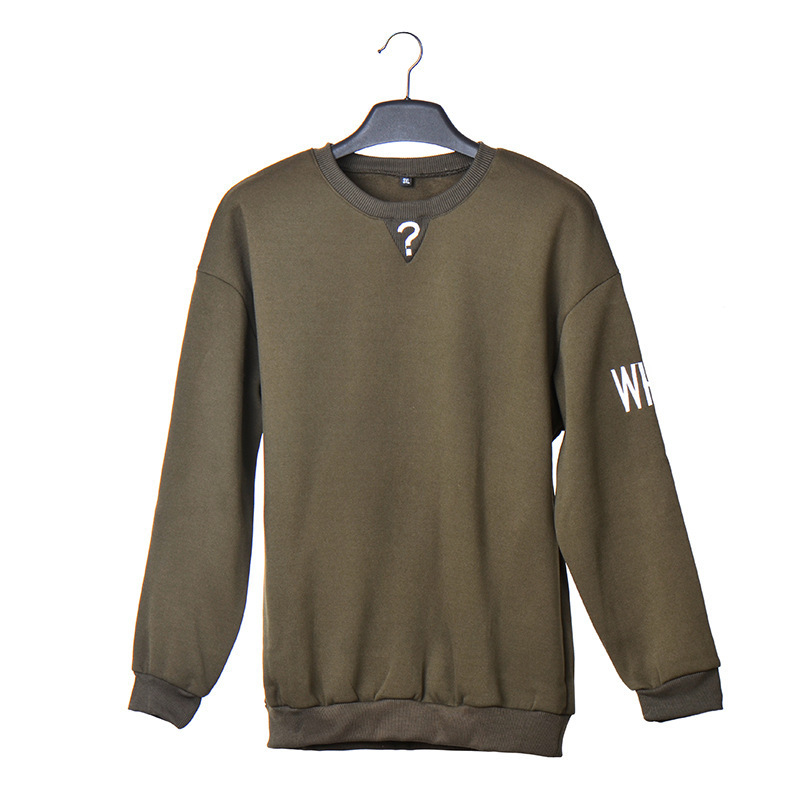Men's round neck sweater with velvet letters