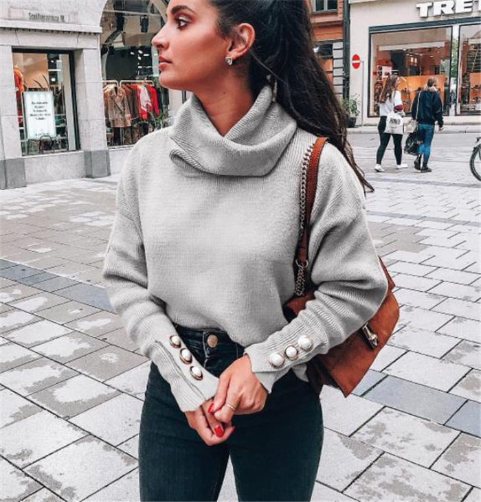 Women's knitted pullover