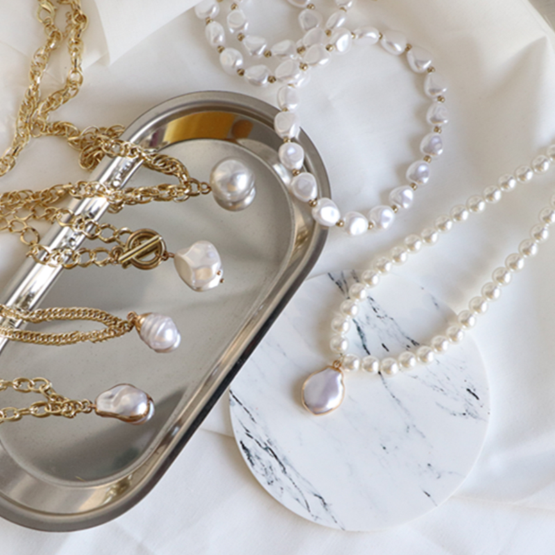 Simple all-match alloy exaggerated necklace