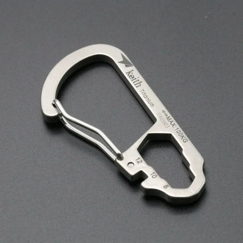 Pure titanium outdoor carabiner