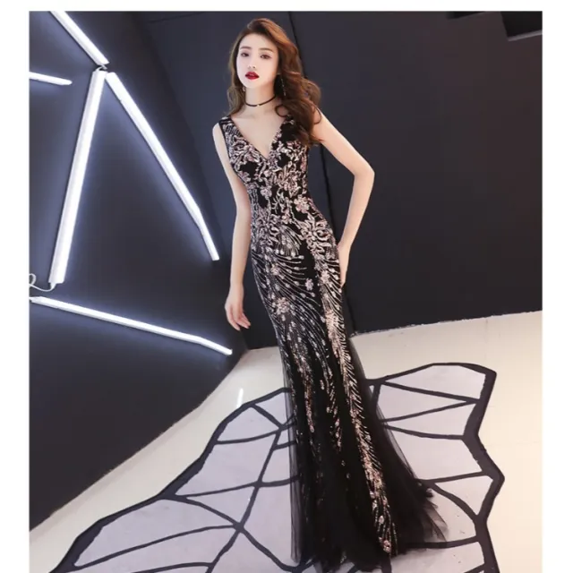 Long fishtail dress Black - Shop at LoveMi