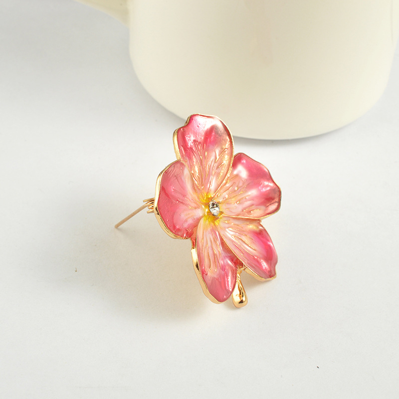 Environmentally Friendly Oil Dripping Alloy Diamond Brooch