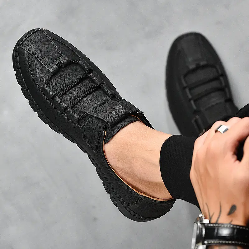 Men's casual shoes