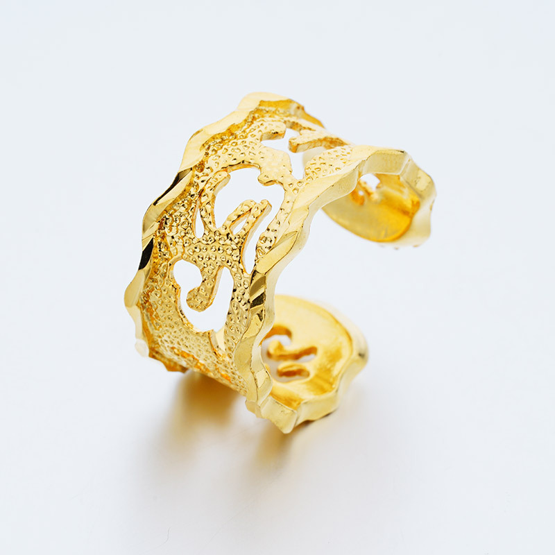 Openwork gold-plated ring