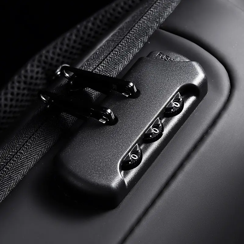 Casual multifunctional messenger bag