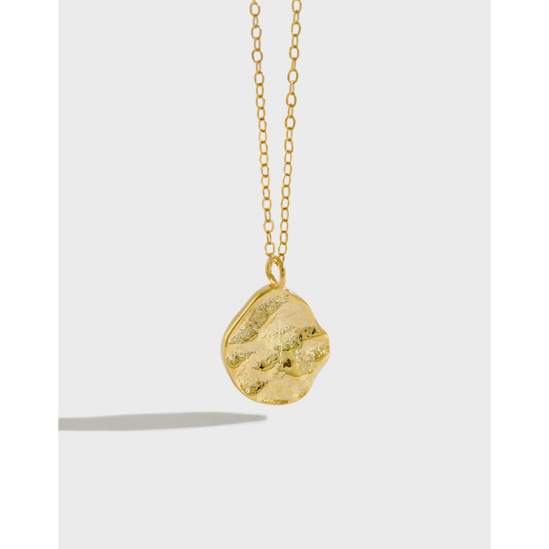 Irregular rock pattern  necklace