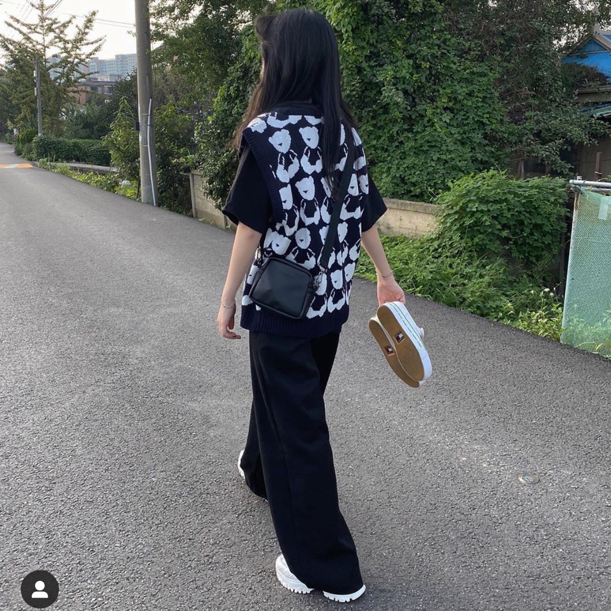 Korean round neck pullover vest