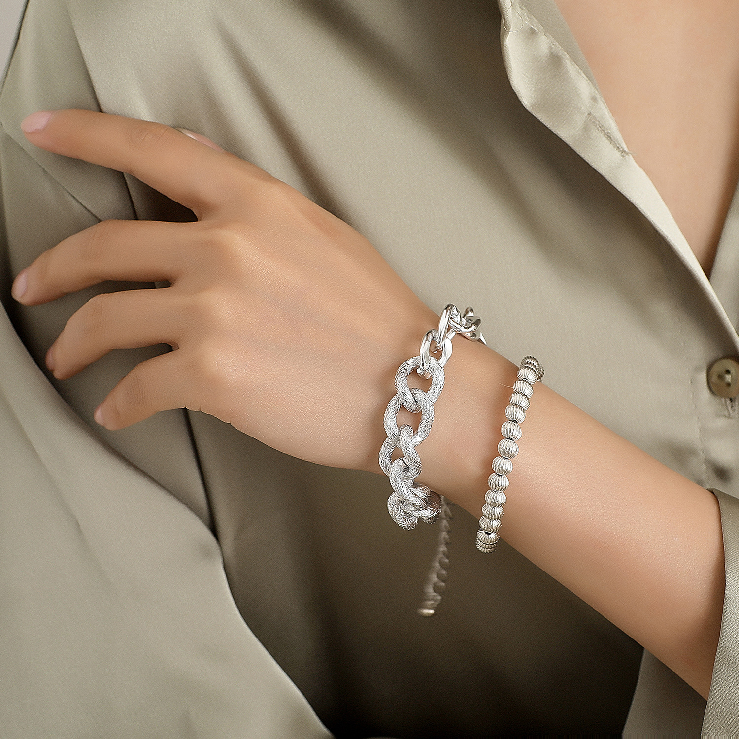 Fashion Geometric Aluminum Alloy Double Layer Bracelet Women