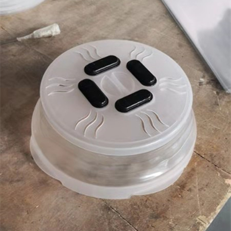 Magnet foldable splash cover