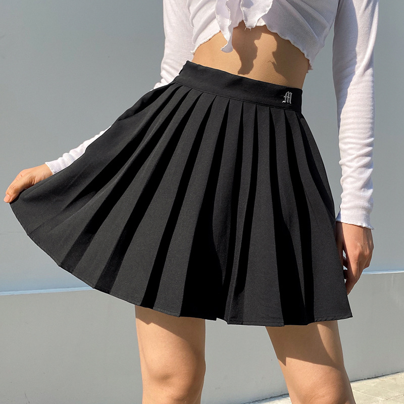 All-match pleated skirt