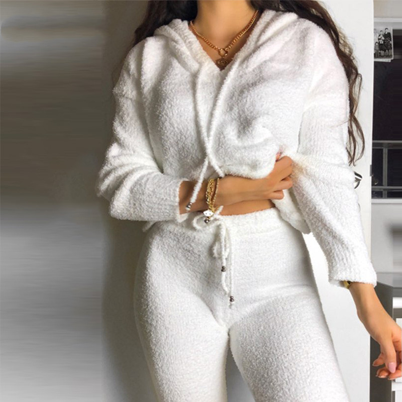 Short hooded sweatshirt trousers