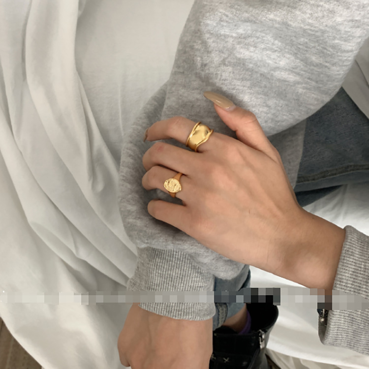 Head oval glossy ring