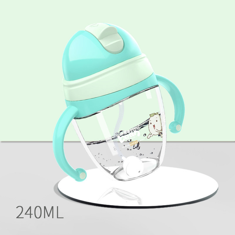 Children drinking straw cup