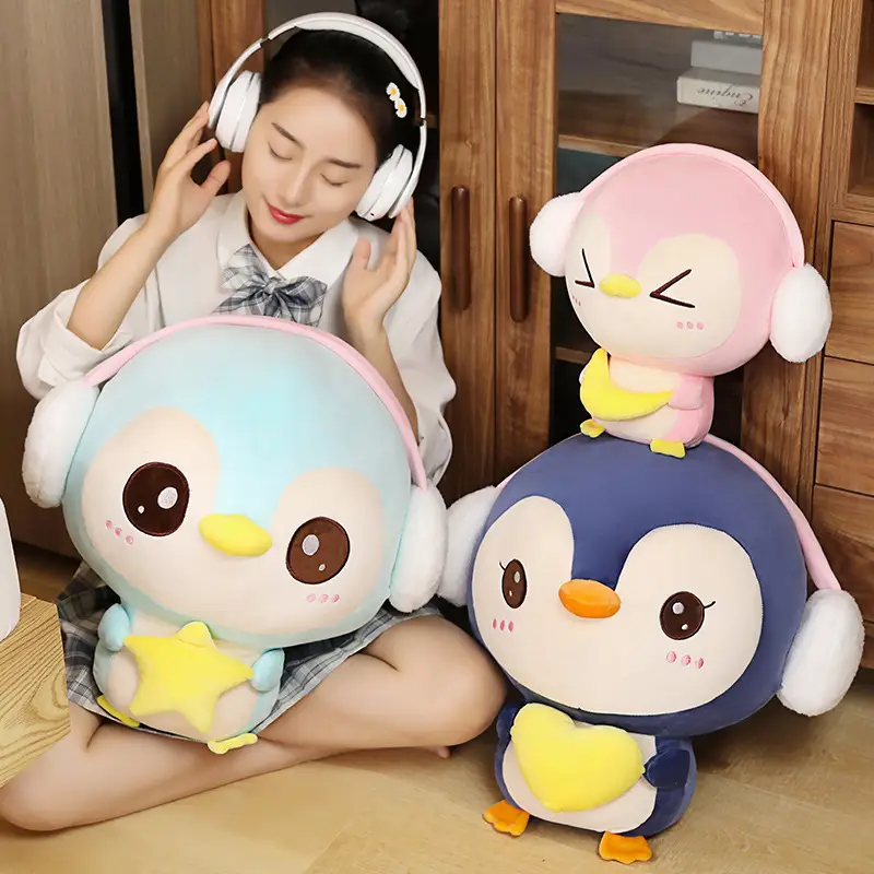 Cute and heart-warming little penguin doll