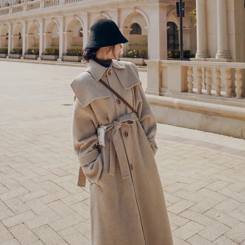 Mid-length and Small Autumn Korean Style Loose Fashion Coat - Oatmeal