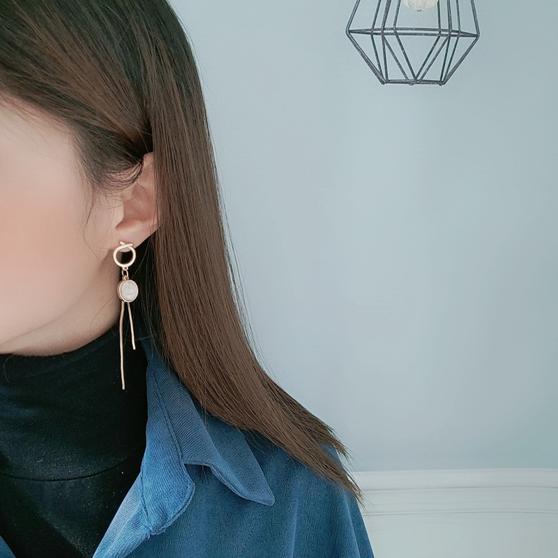 High-quality Tassels Modified Face Luxury Dinner Earrings