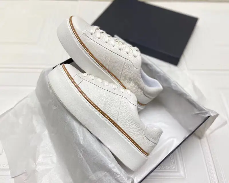 Round-toe Shallow Mouth Lace-up Leather White Shoes