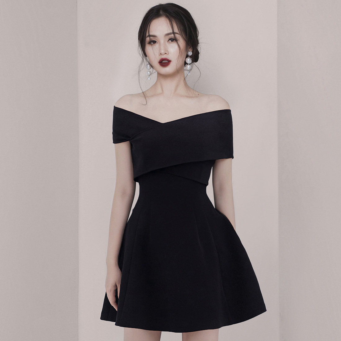 Sleeveless Sheath Dress, picture 5 of 5