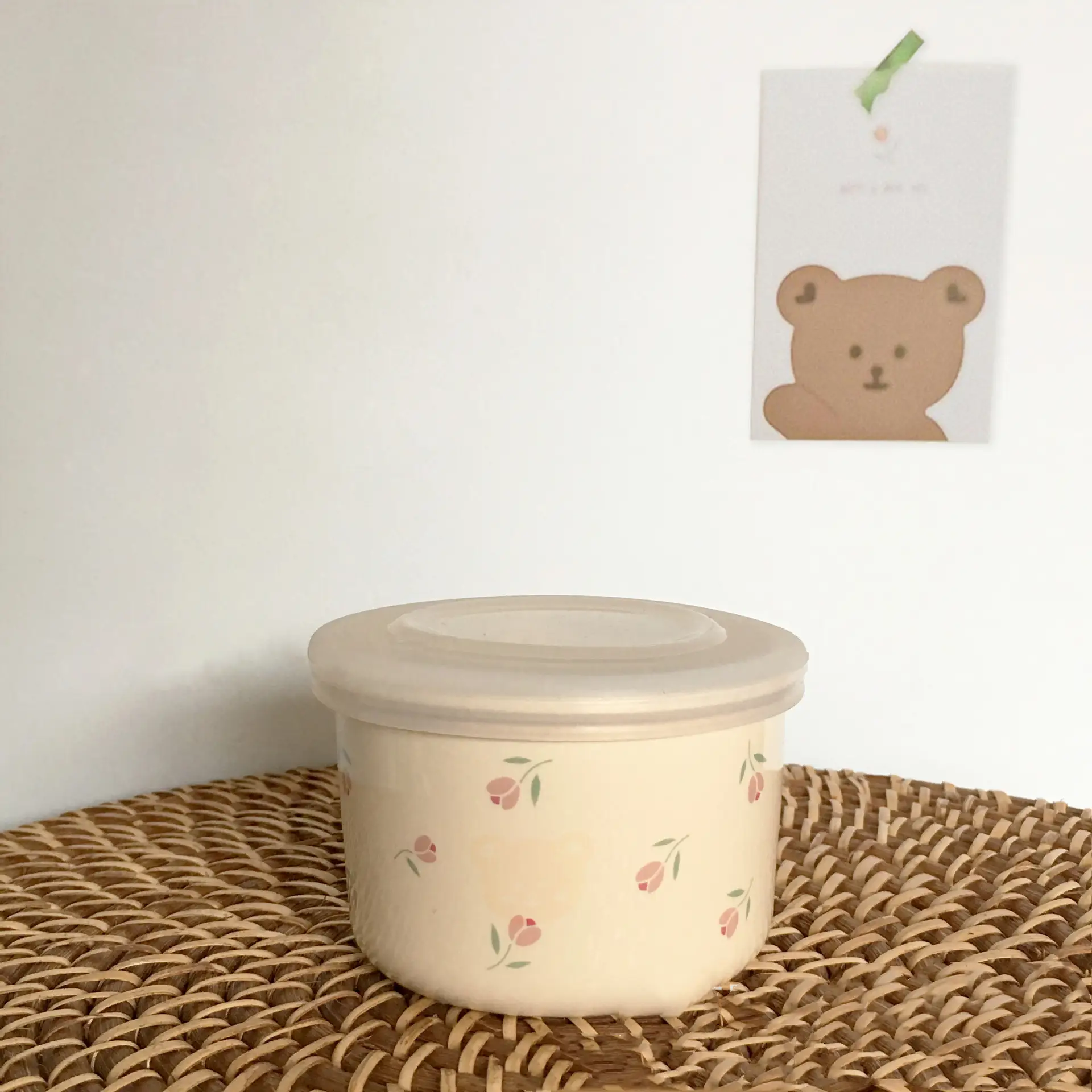 Children's Tableware With Graduated Bears