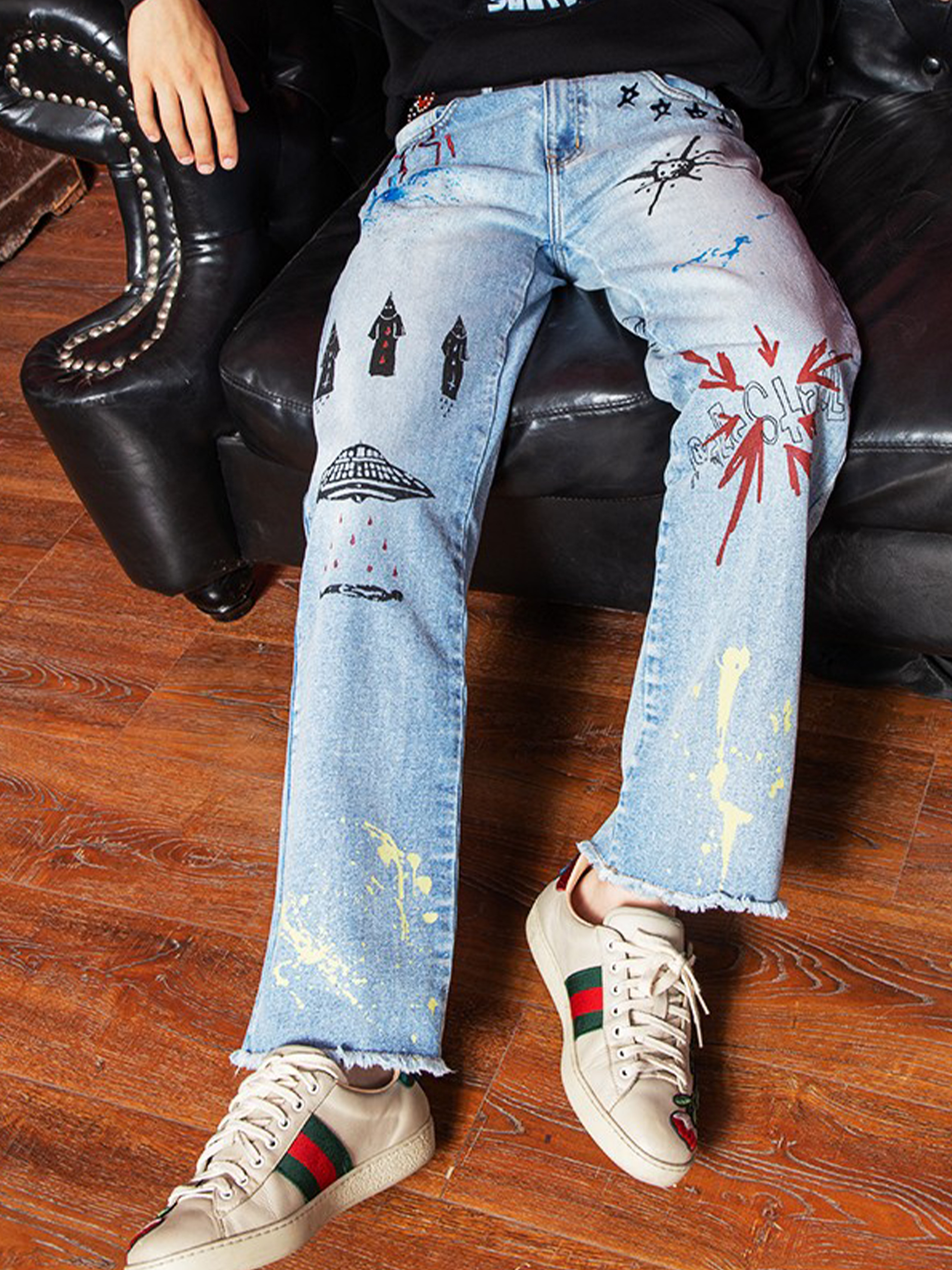 Title 3, Graffiti Embroidered Frayed Wash Jeans – Expres...