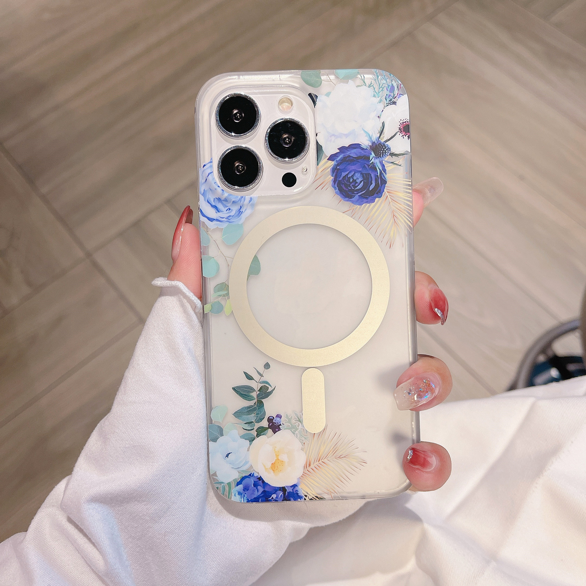 Magnetic Suction Clear Frosted Flower Phone Case - Image 4