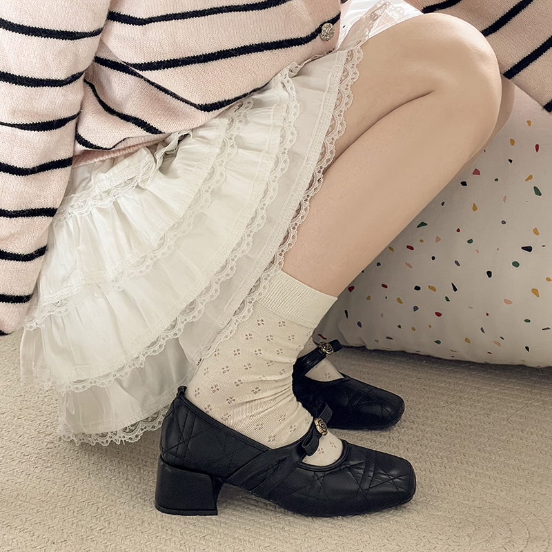 Quilted Bow Mary Jane Heels, picture 2 of 5