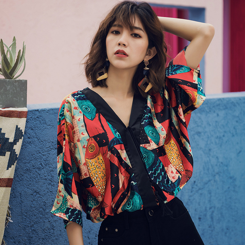 Trumpet Sleeve Vacation T-shirt Retro Loose Leaky Clavicle Top