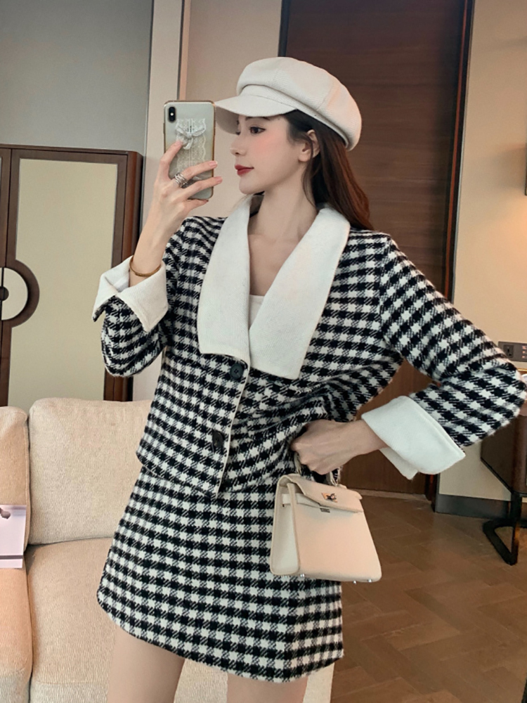 Fashion New Temperament Retro Woolen Coat And Skirt Suit