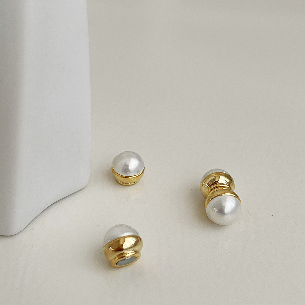 Vintage French Design Sense Pearl Magnet Ear Clips