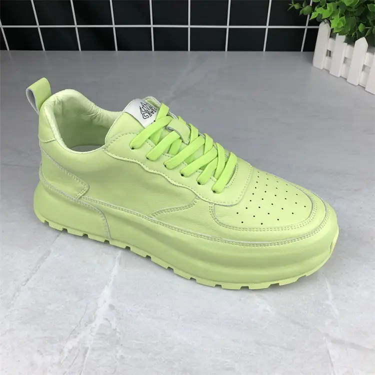 Breathable Soft Sole Lightweight Fashion Casual Men's Shoes