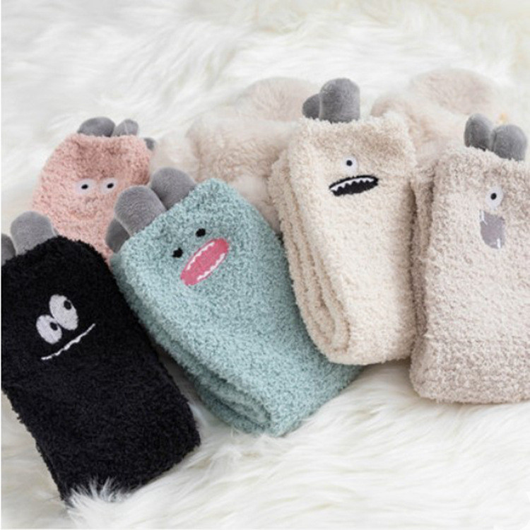 Title 2, Three-dimensional ear embroidery snow socks