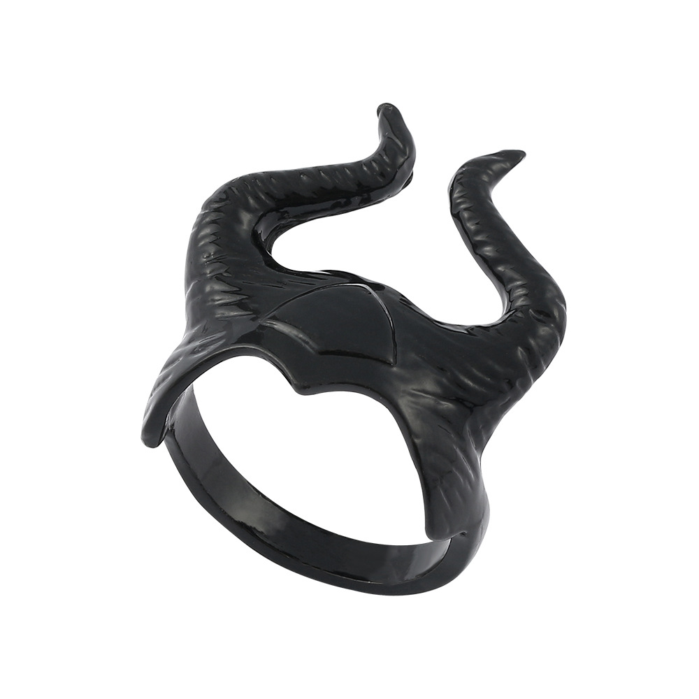Fashion Retro Horn Ring Personality Creative