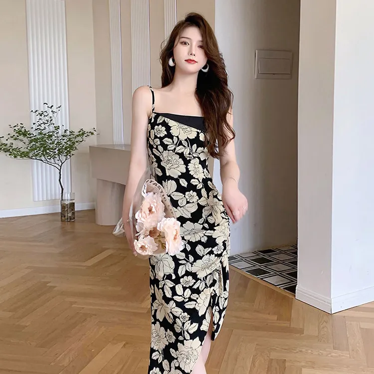 Slim Fitting Summer Dress For Women - Black