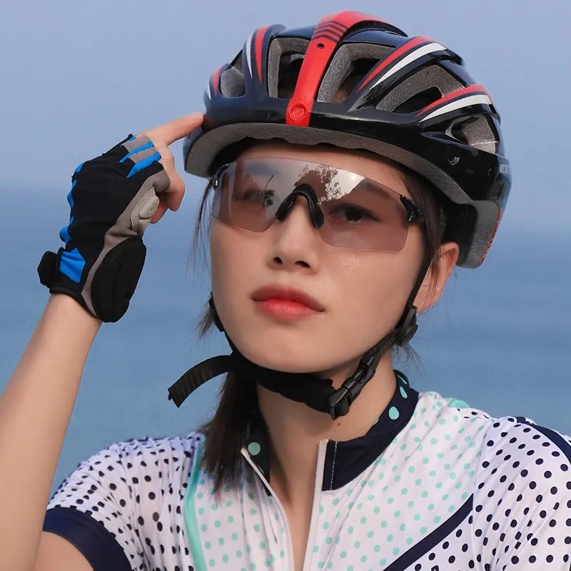 Bicycle Equipment Helmet Summer Men and Women with Lights
