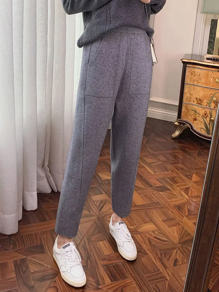 New Spring And Autumn Loose Knitted Straight Leg Trousers