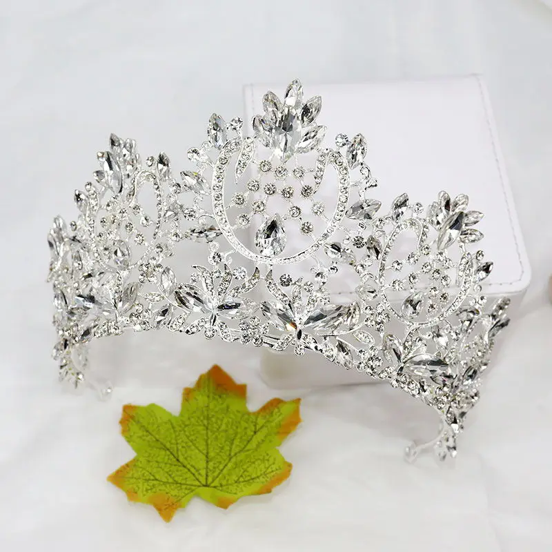 Plum Blossom Horse Eye Crown Atmospheric Bridal Photography Headdress