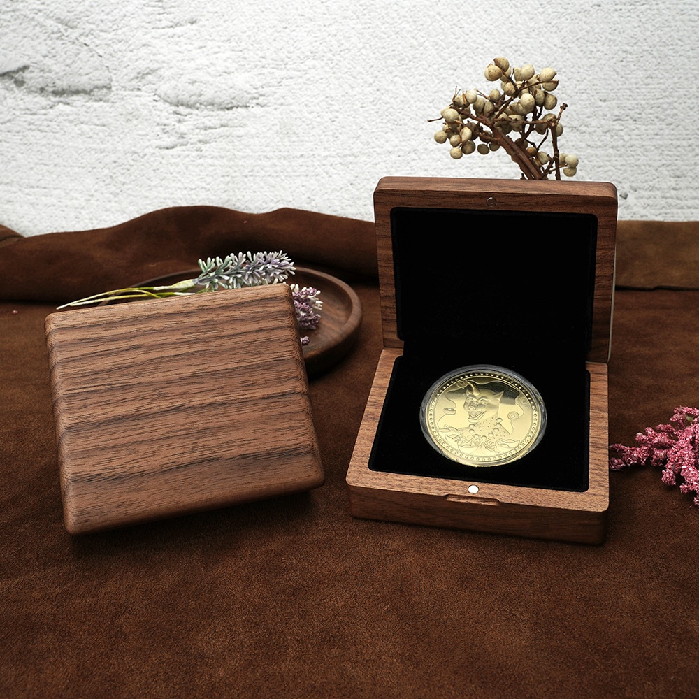 Title 2, Walnut Commemorative Coin Box