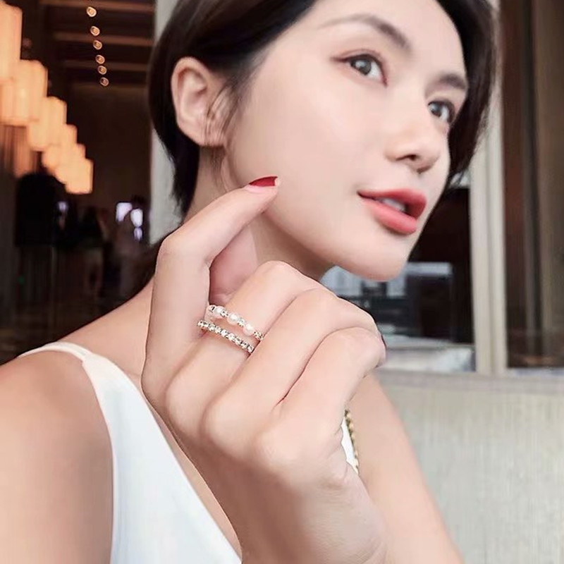 Vintage Fashion Personality Pearl Ring