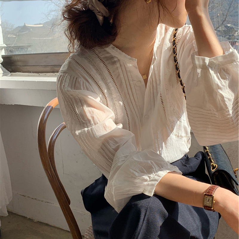 Simple Temperament Round Neck Hollow Lace Stitching Design Shirt